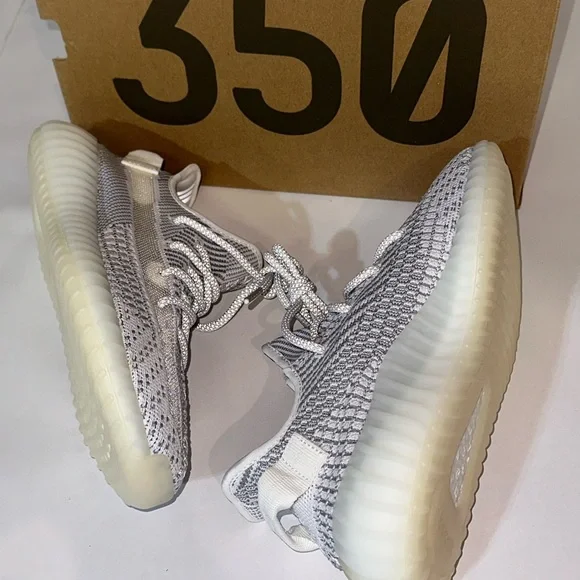 Adidas Yeezy Boost 350 V2 in Static Grey/ White Mens sneakers BRAND NEW - Picture 3 of 5